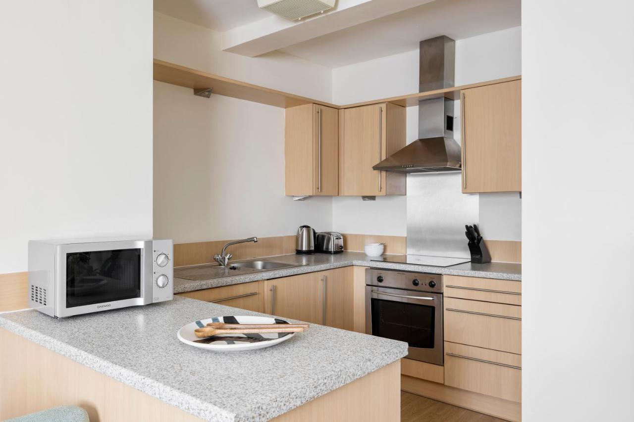 Appartement Saco Cardiff Cathedral Road Extérieur photo